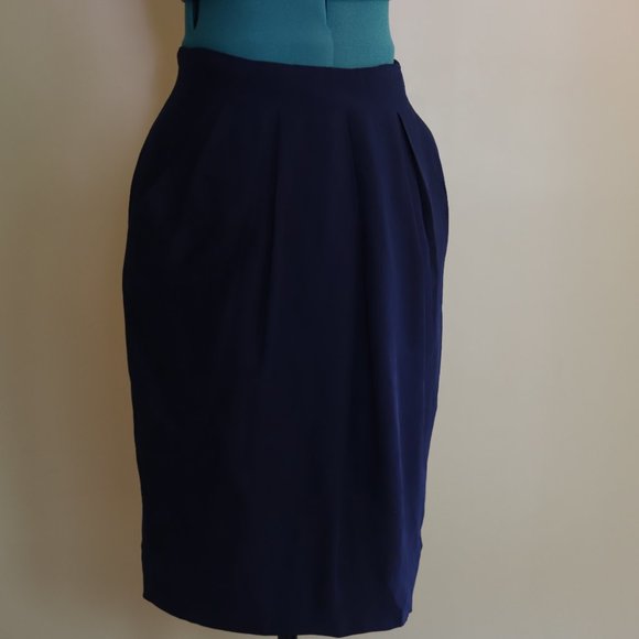 Vintage Dana Buchman | 100% Silk Skirt - Picture 5 of 8